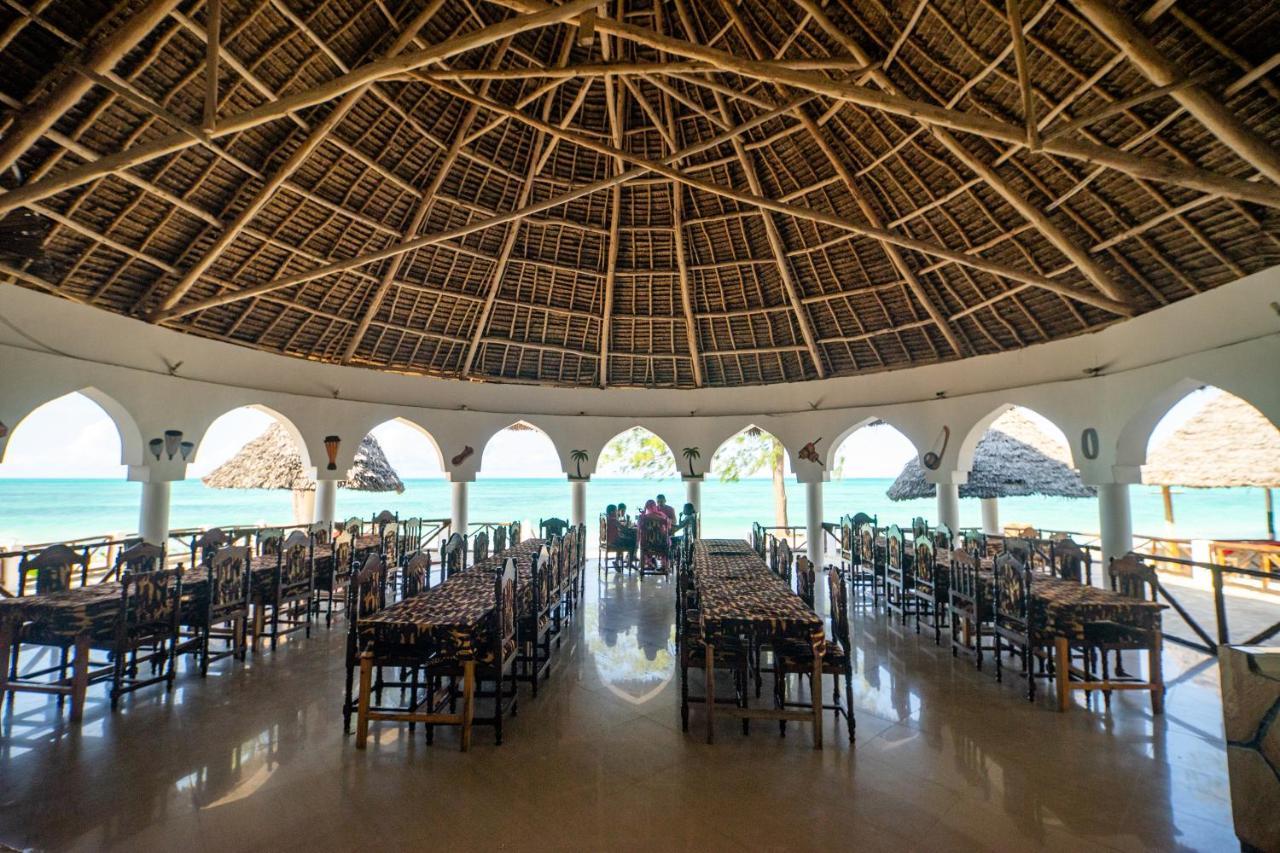 גאמביאני Visitor'S Inn מראה חיצוני תמונה